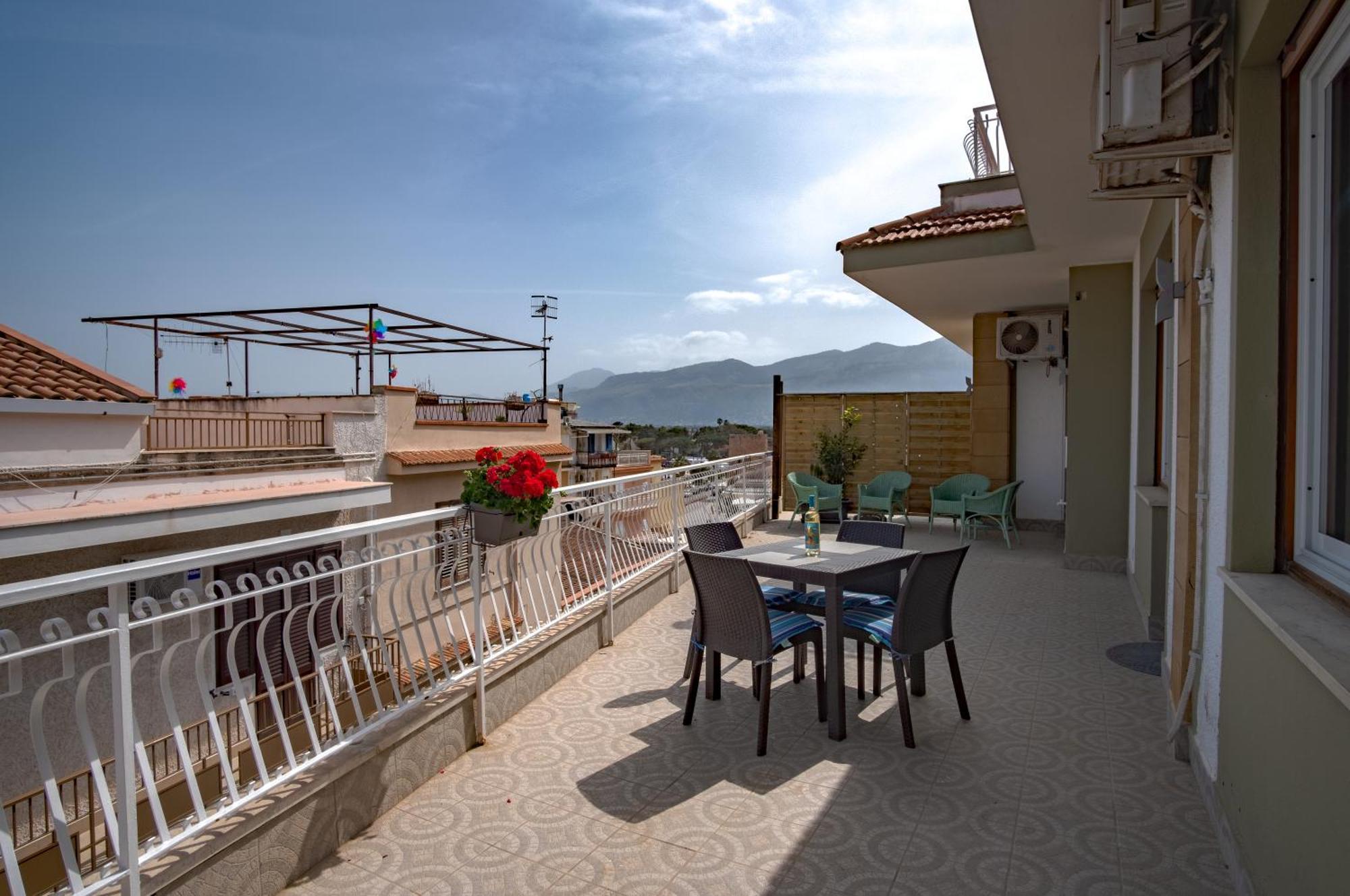 Mondello Sunsea House Apartment Екстериор снимка